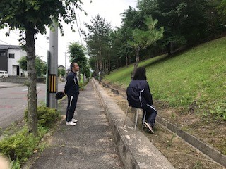 ファウルボール確認中 ファウルボール確認中